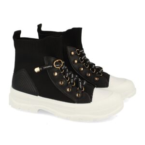 Zapatilla Abotinada con Cordones