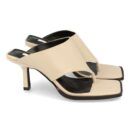 Sandalia de Esclava con Tacón de Aguja