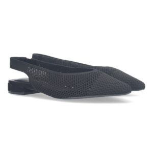 Zapato de salón de mujer elegante plano