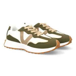 Zapatilla con diseño moderno para mujer