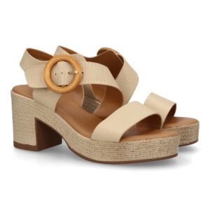 Sandalia de tacon para mujer diseño moderno elegante y comodo con tiras cruzadas en el talon.