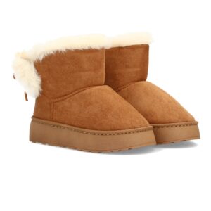 Bota invernal forrada con borreguito y plataforma