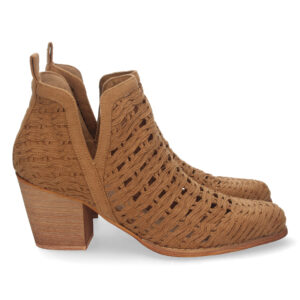 Botín Abierto con Calados y Tacon